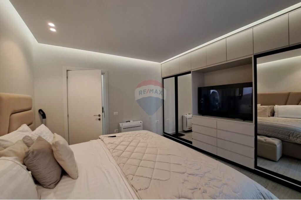 Apartament Luksoz për Shitje – Lungomare, Vlorë