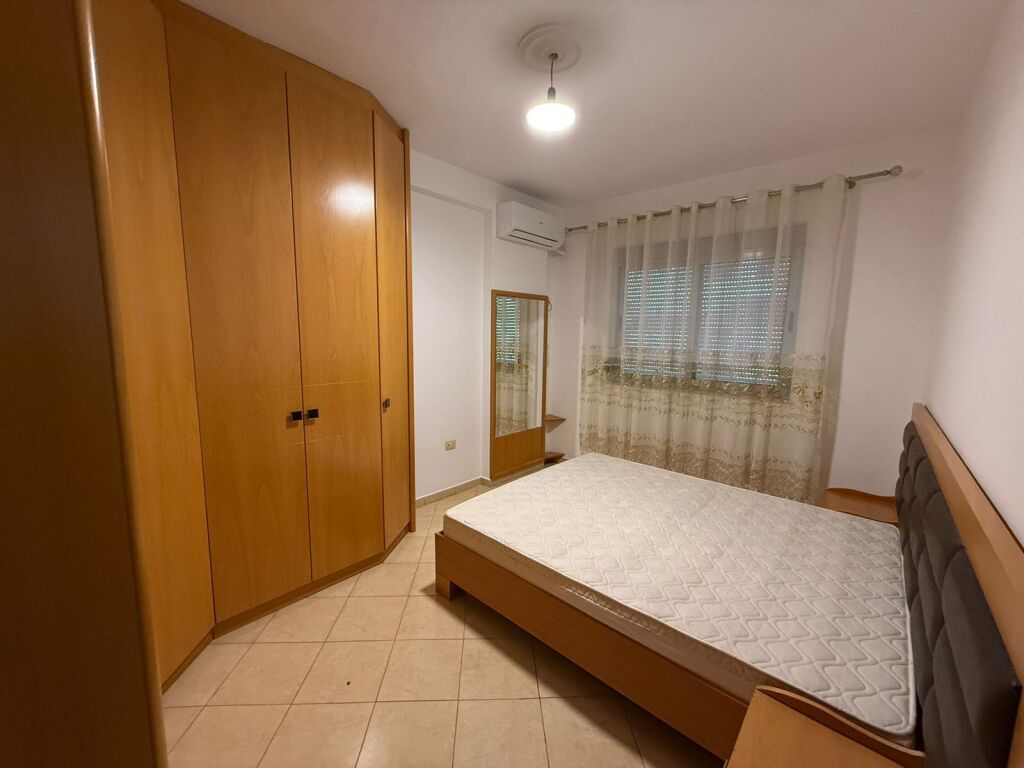 AFFITTO 2+1+2 ASTIR VICINO ROTONDO 500 MILA LEKE /MESE