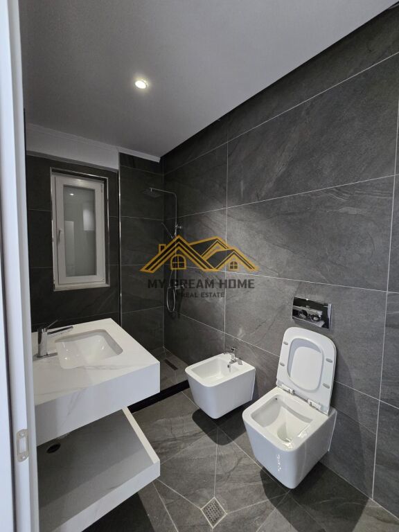 APARTMENT FOR SALE WITH SEA VIEW AT KAVAJES ROCK!