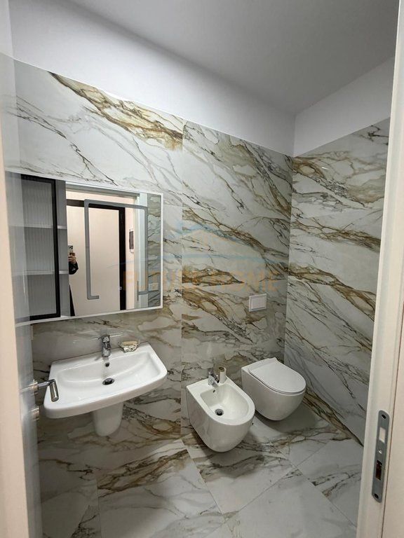 Rent, Apartment 2+1+Parking Space, Golden Tower Residence, Mine Peza 1,000 €, UNA63235
