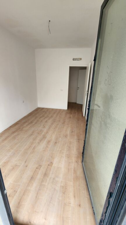 Apartament 1+1 për Shitje – Liqeni i Thatë, pranë Radisson