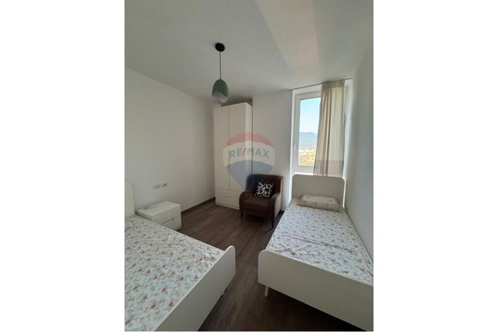 Qira/ Apartament 2+1 te Rezidenca Panorama