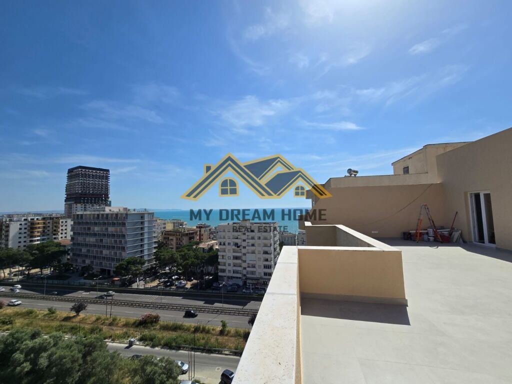 APARTMENT FOR SALE WITH SEA VIEW AT KAVAJES ROCK!