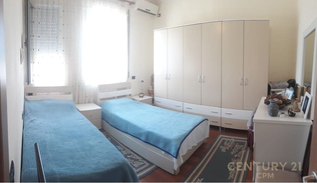 Appartamento 1+1 in Affitto al Pazari i Ri!
