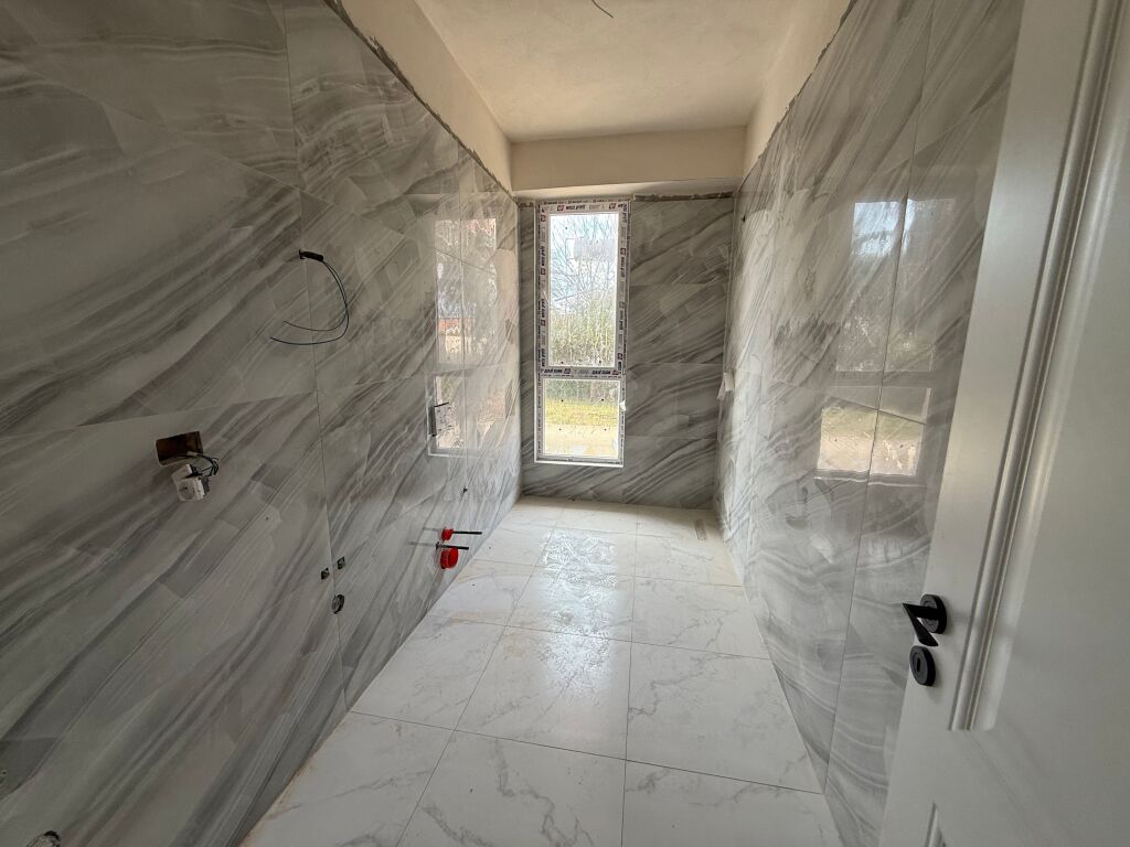 Apartament 1+1 ne golem ndertim i ri