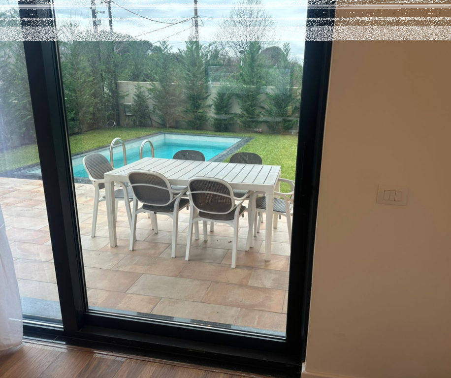 Villa 3+1 con piscina
