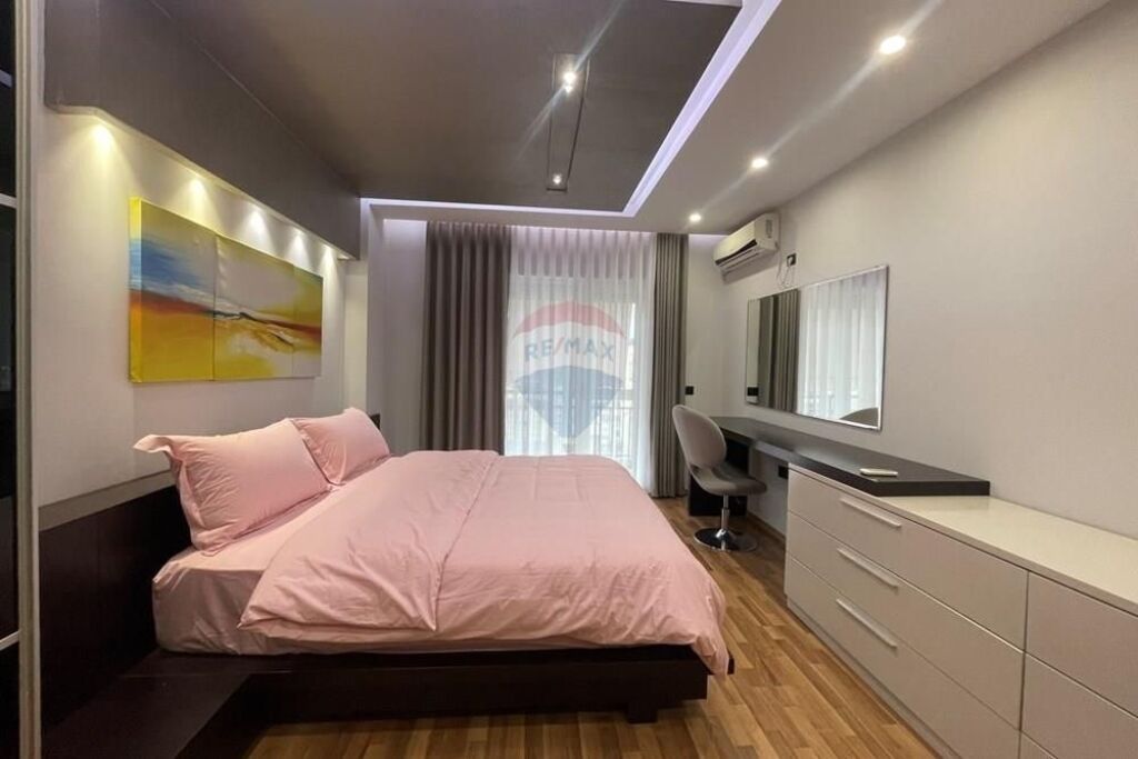 apartament 2+1+2 tek ambasada amerikane