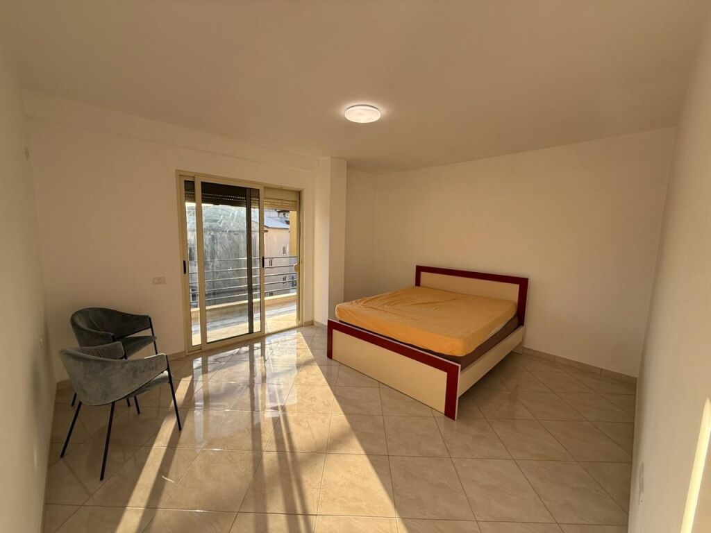 🏡 Shitet Apartament 2+1+2 📍 Kompleksi Tom Doshi, Shkozë💶 Çmimi: 137 milion leke