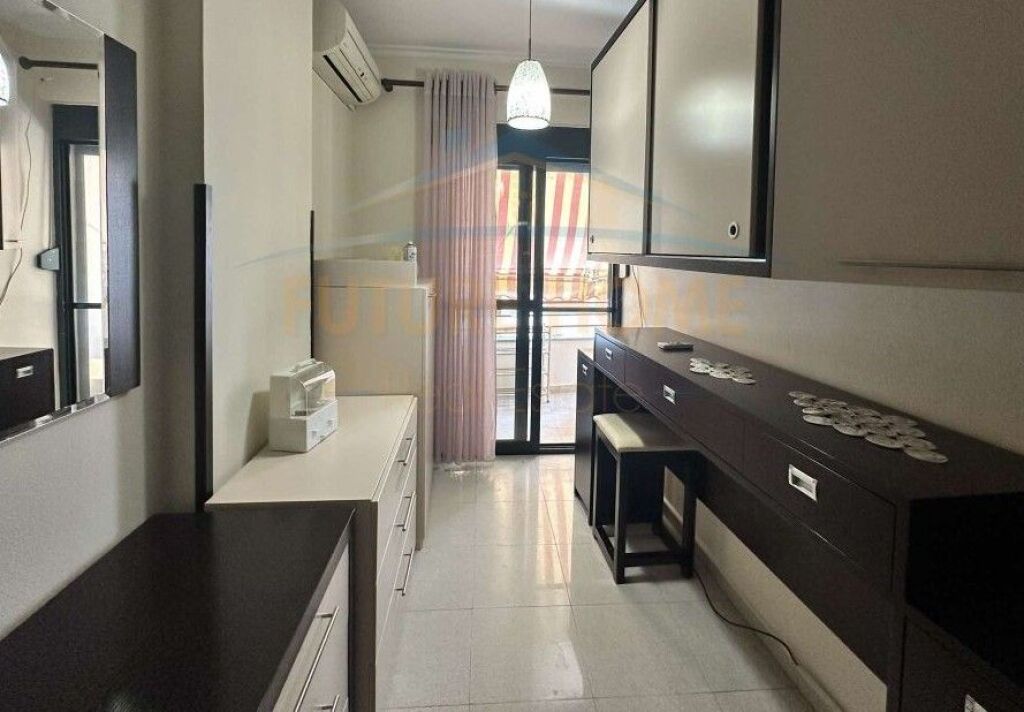 Qera, Apartament 2+1, Unaza e Re !!