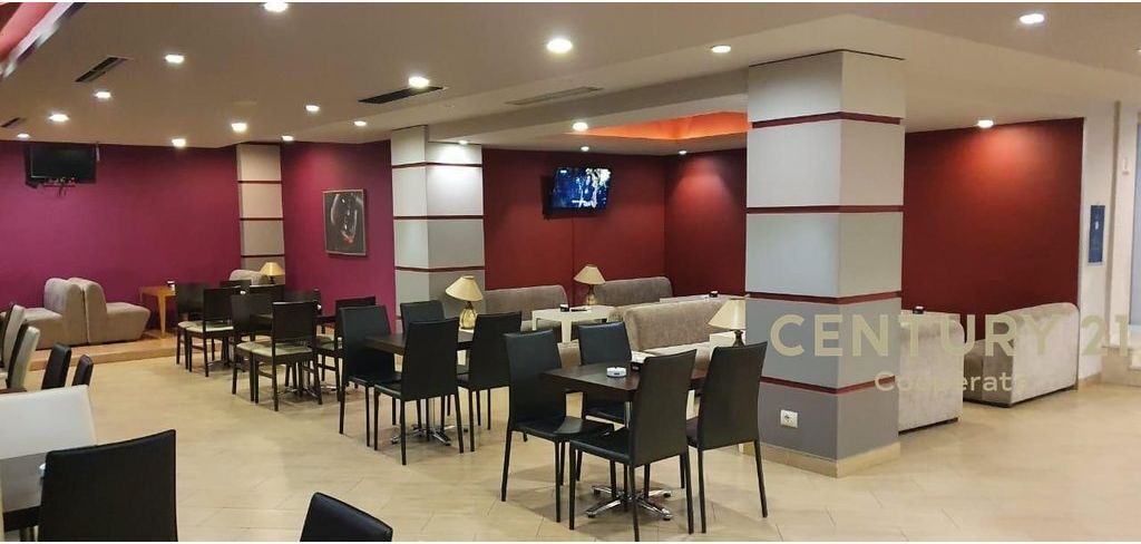 VENDIAMO SPAZIO COMMERCIALE - BAR/LOCALE NEL CENTRO DI DURAZZO, NEL CENTRO BUSINESS "RADESSA"