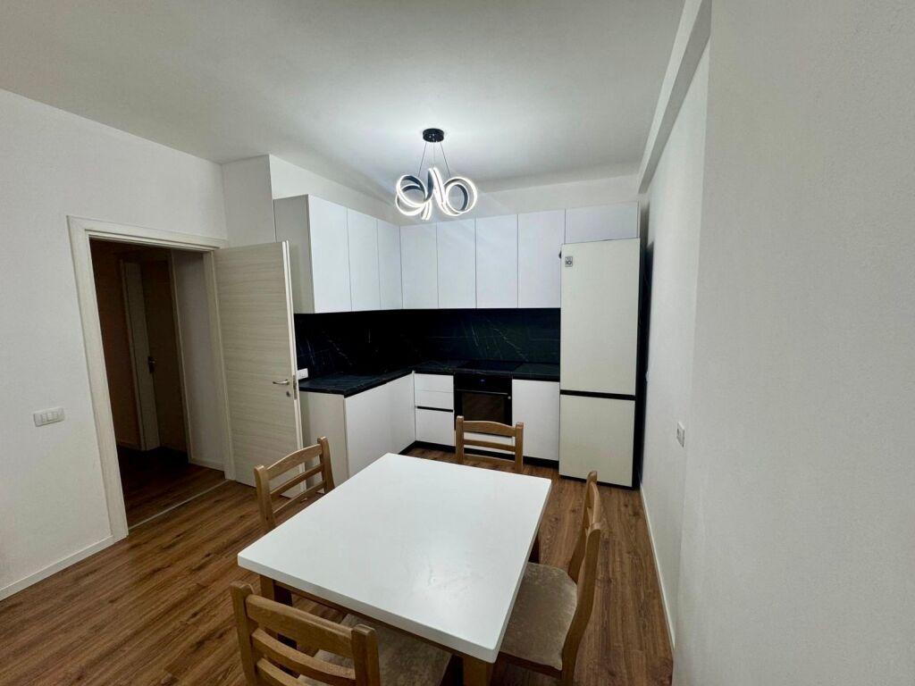 📣 QERA SUPER Apartament 1+1 📍 Kompleksi E88, Prane Karburant Kupola, Laprake 🛣️ Rruga "Dritan Hoxha" ✨