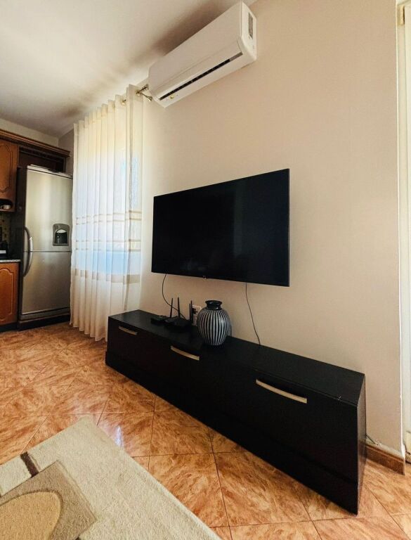 Appartamento 2+1 in Affitto – Centro Tirana (di fronte al The Plaza Hotel) ✨