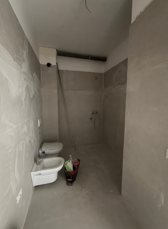 🏡 Apartament 1+1 për Shitje – Liqeni i Thatë, pranë Radisson