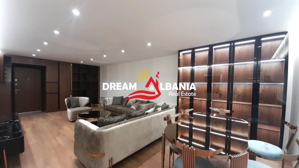 Super Appartamento di Lusso 2+1+2+garage in affitto a Bllok via Sami Frasheri (ID 42214523).