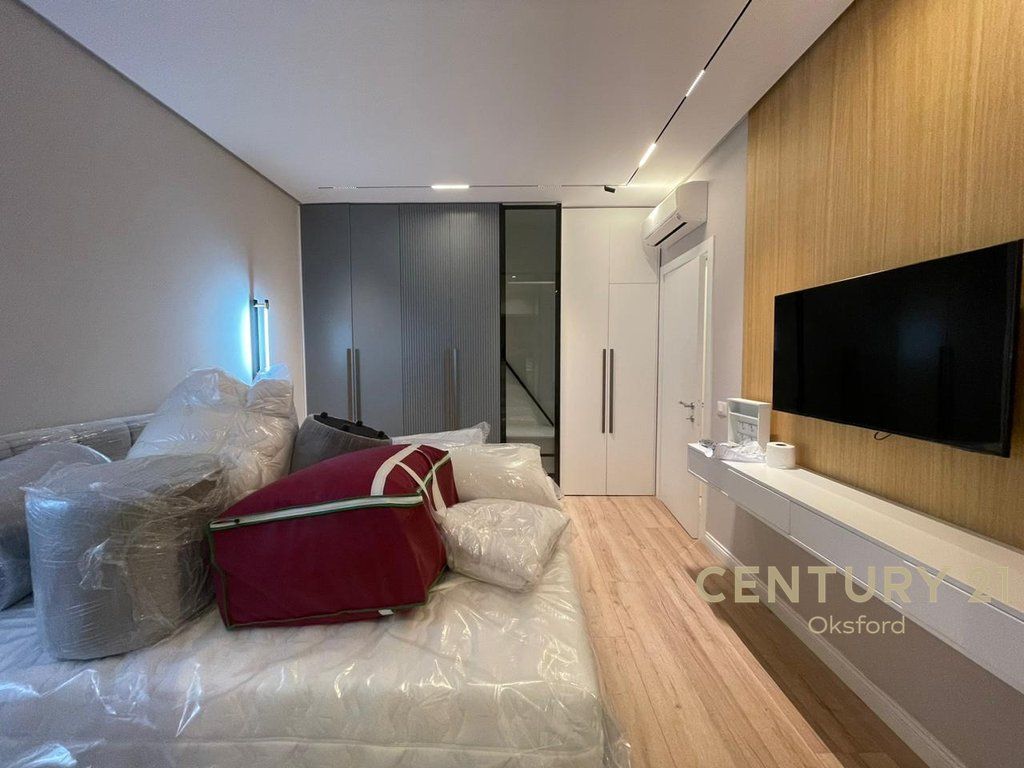 FOR SALE APARTMENT 2+1+2, VASIL SHANTO NEAR KESH