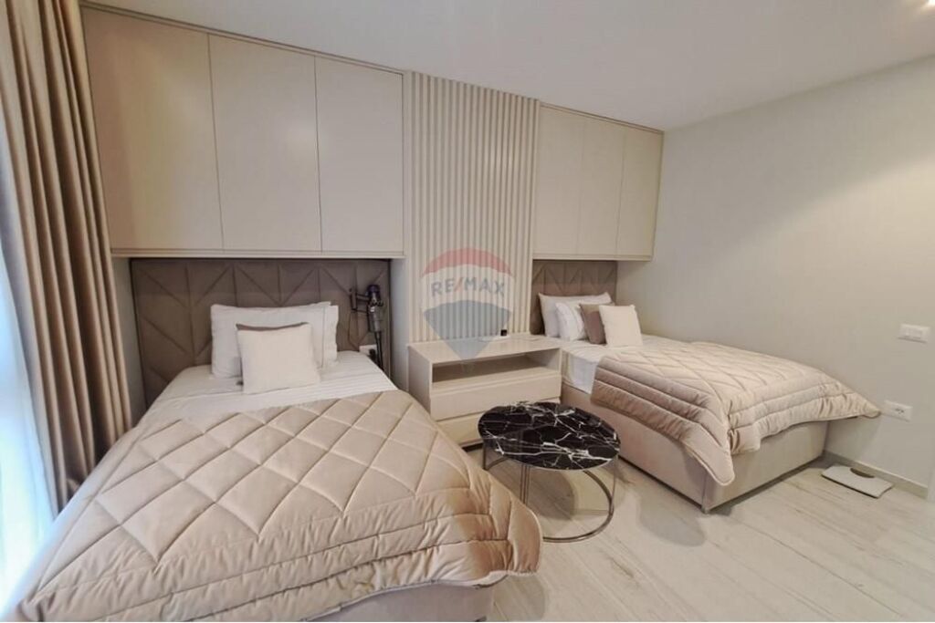 Apartament Luksoz për Shitje – Lungomare, Vlorë