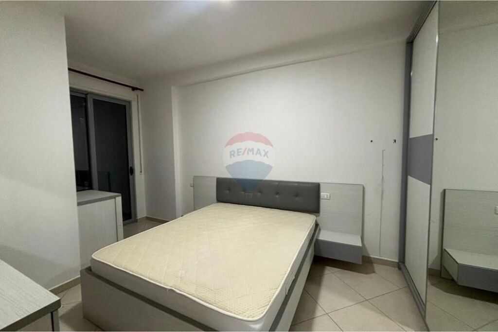 🏡 APARTMENT 2+1+2 FOR RENT – INDEPENDENCE SQUARE, VLORA