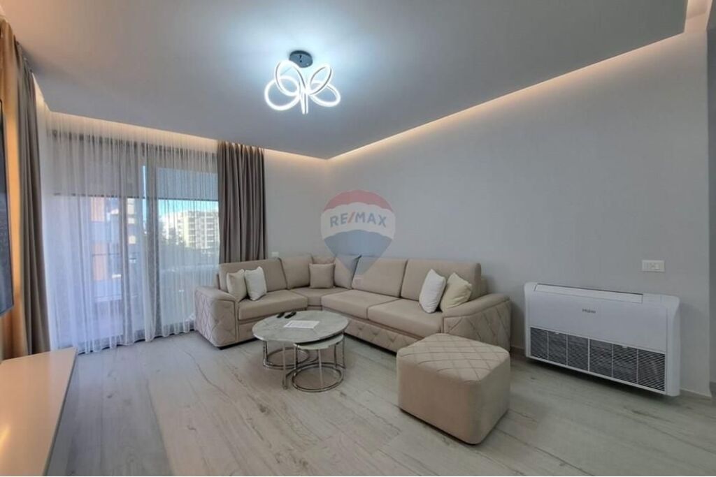 Apartament Luksoz për Shitje – Lungomare, Vlorë