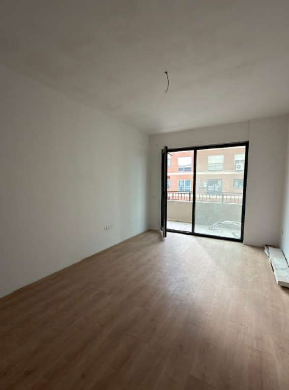 🏡 Apartament 1+1 për Shitje – Liqeni i Thatë, pranë Radisson