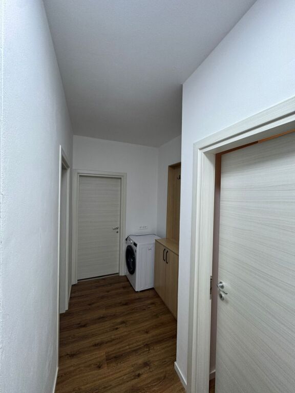 🏠 Affittasi appartamento 1+1 – Complesso E88, Laprakë (presso Carburante Kupola)💶 Prezzo: 650€