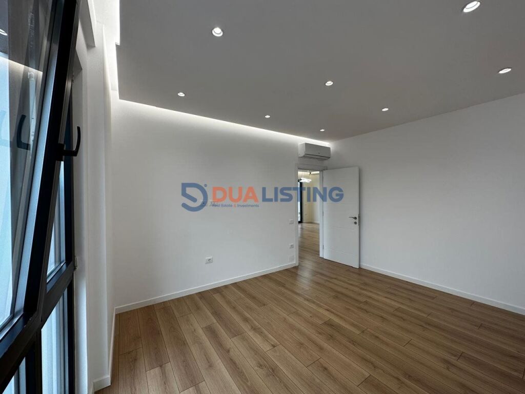 We offer ideal office space for rent in the Arlis Complex, Rruga e Dibrës 📍