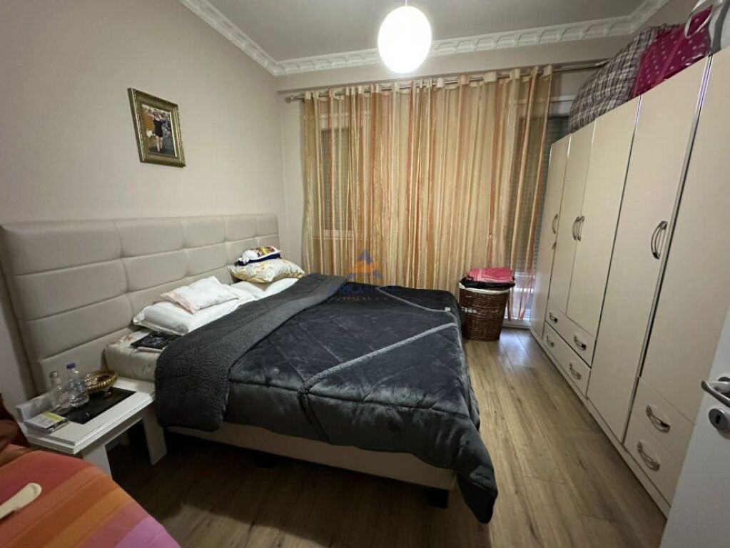 VENDESI APPARTAMENTO 2+1+BALCONE "PAZARI I RI" 320.000 EURO