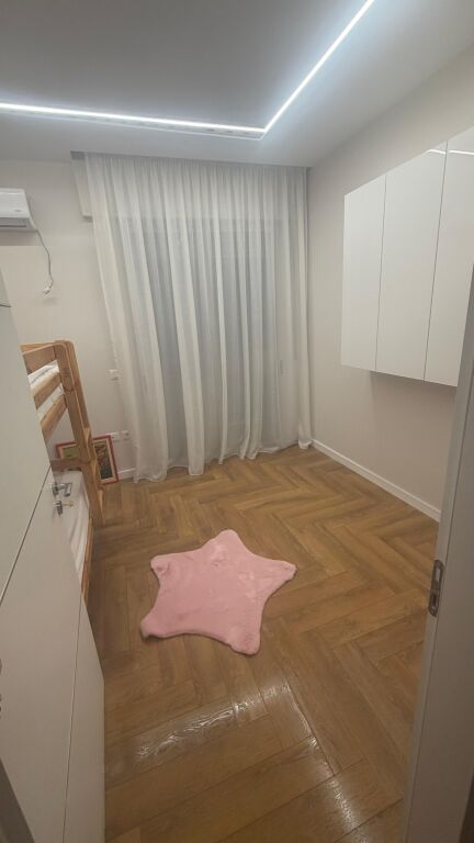 Appartamento 2+1 più posto auto a Pazari i Ri