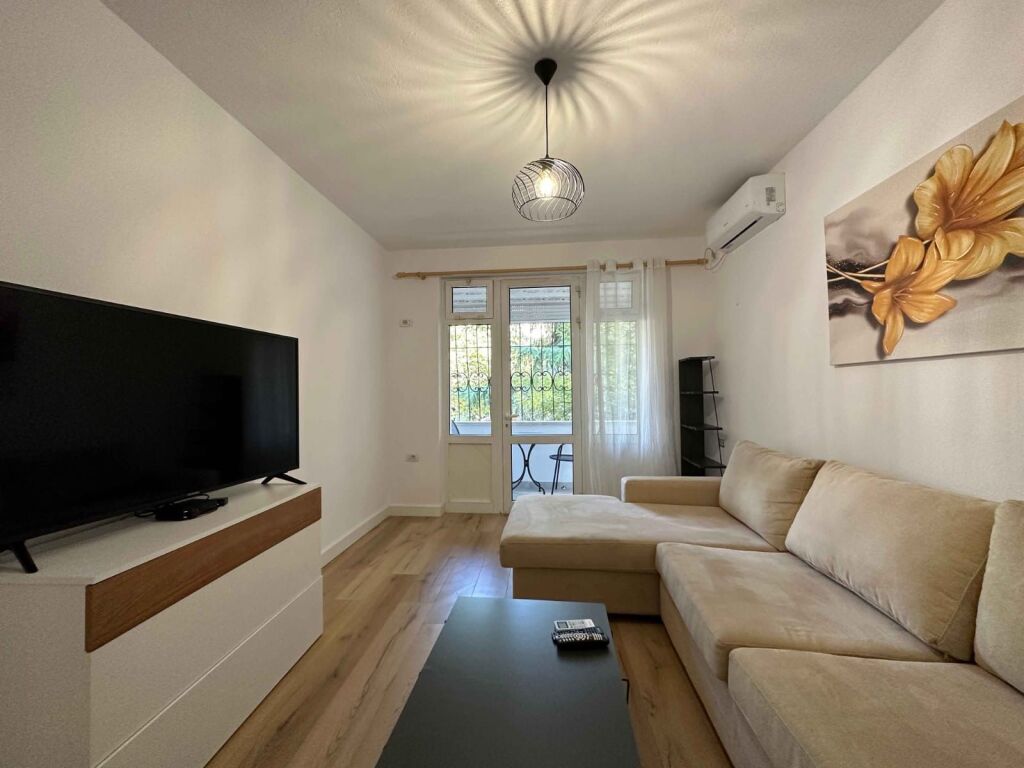 Appartamento 2+1+ cucina in vendita vicino a Mozaiku a Tirana