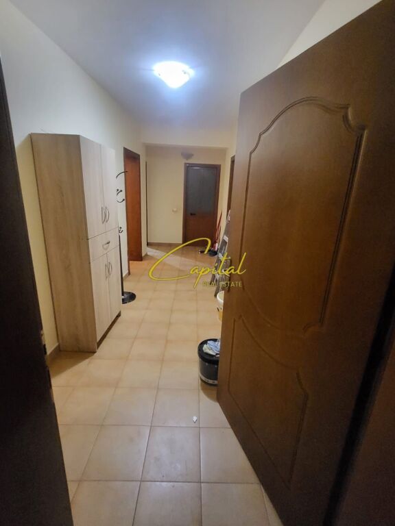 APARTAMENT ME QIRA 2+1 ISH TREGU ELEKTRIK 45.000 LEKE
