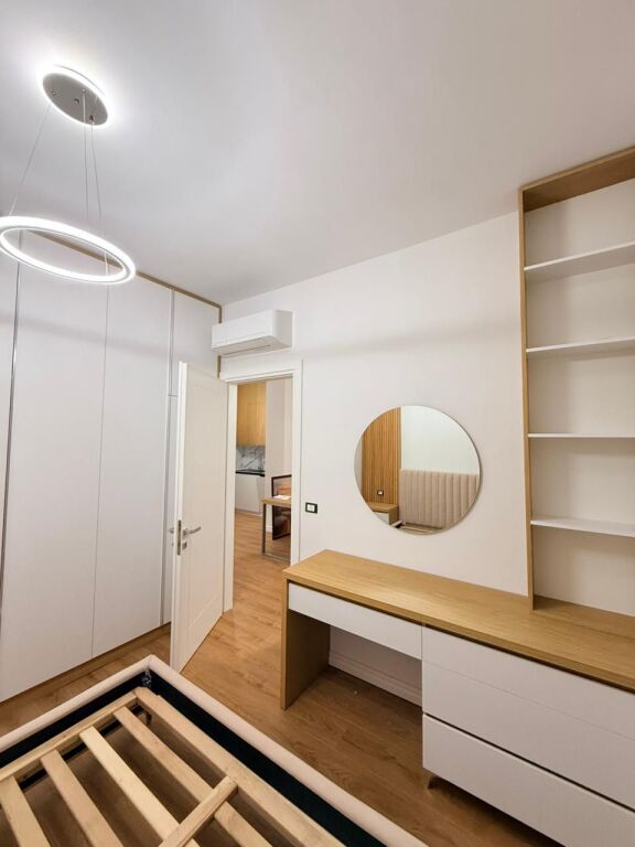Apartment for rent in the Komuna e Parisit area.