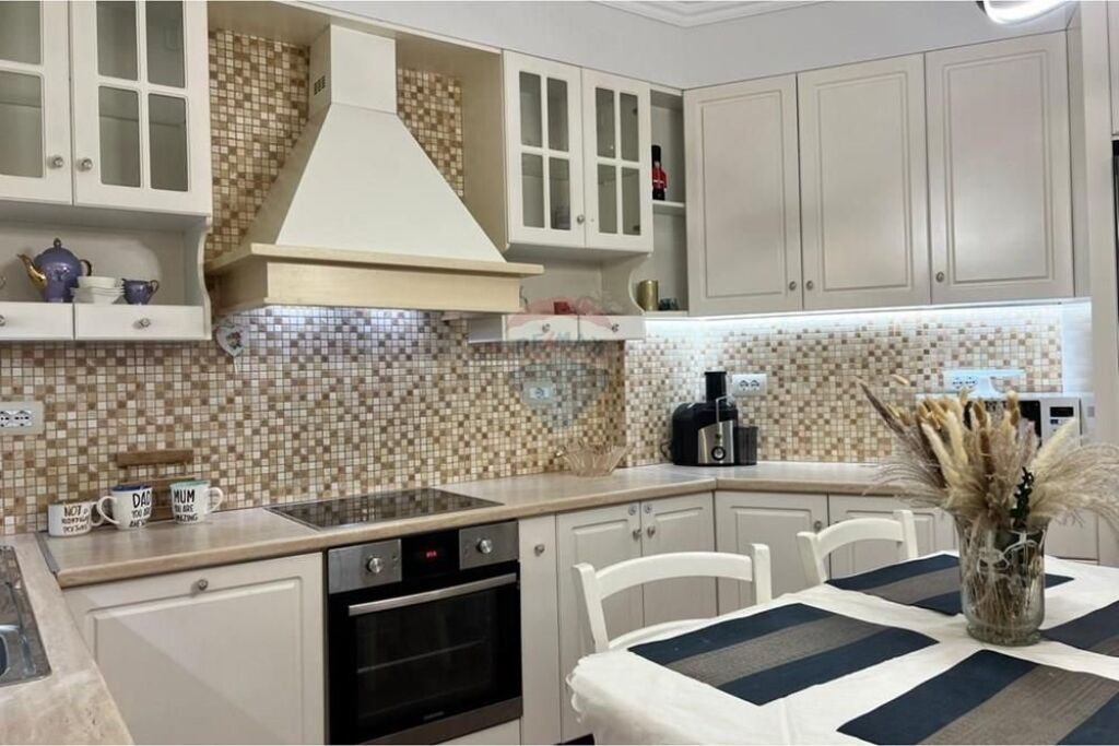 3+1 apartment for rent, near Eleonora!
