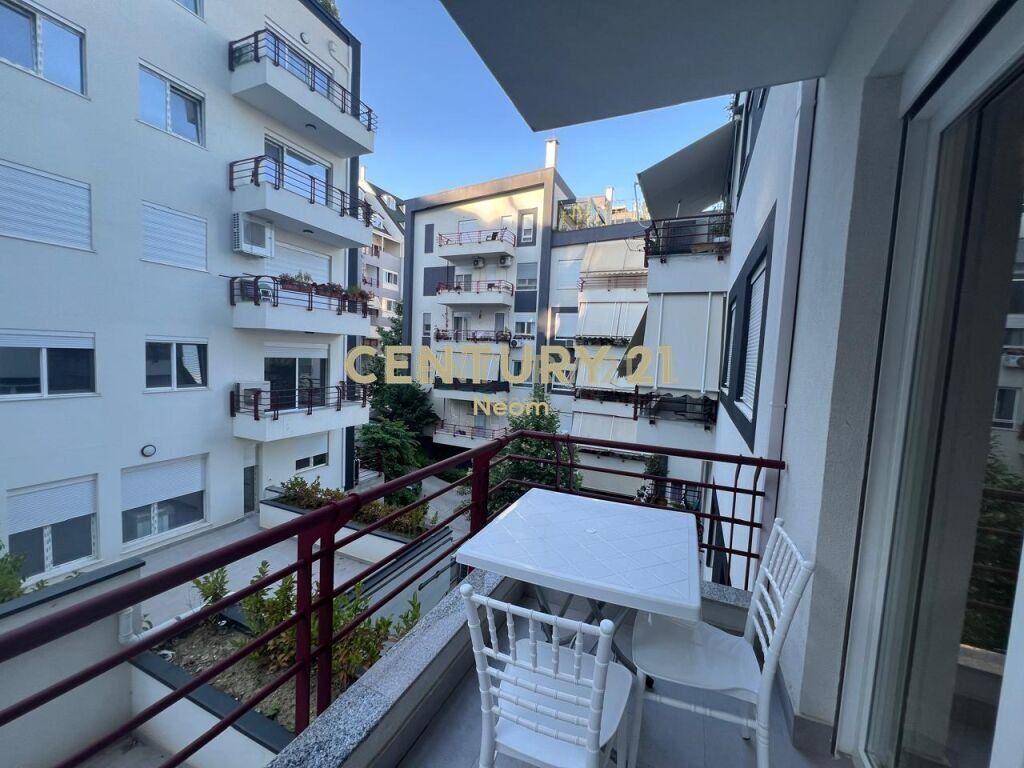 Luxury 2+1 apartment for rent at the Dry Lake