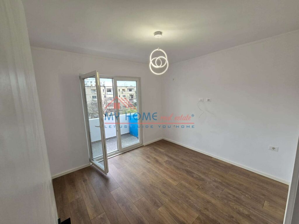 Apartment 1+1 for sale at Ali Demi in Tirana