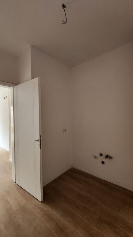 Apartament 1+1 për Shitje – Liqeni i Thatë, pranë Radisson