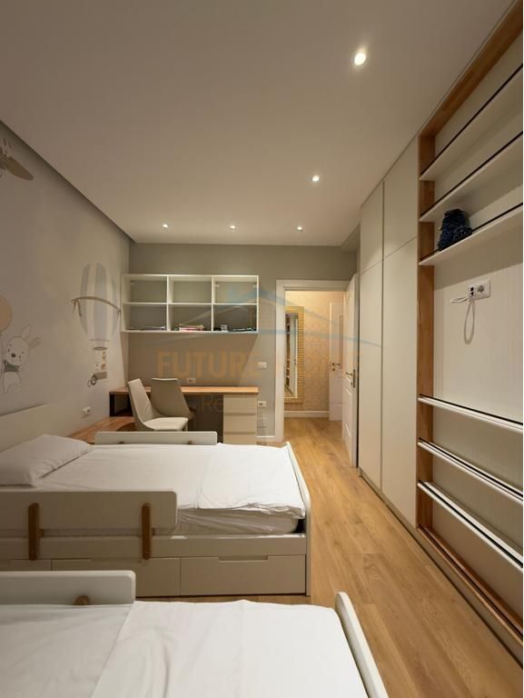 Sale, Apartment 2+1+2, Center, Tirana 425,000 €  /  UNA63245