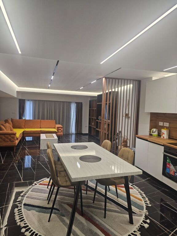 APARTAMENT 2+1 PER QERA TEK FUSHA E AVIACIONIT