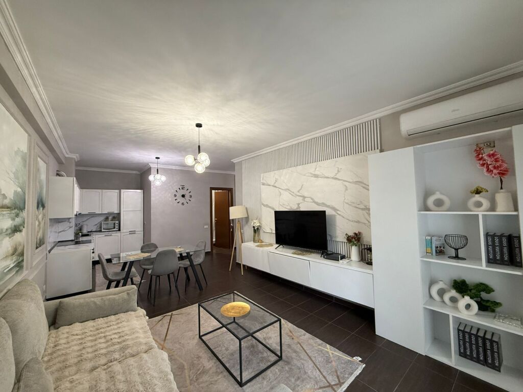 ZOGU I ZI – APPARTAMENTO 2+1+2 IN AFFITTO