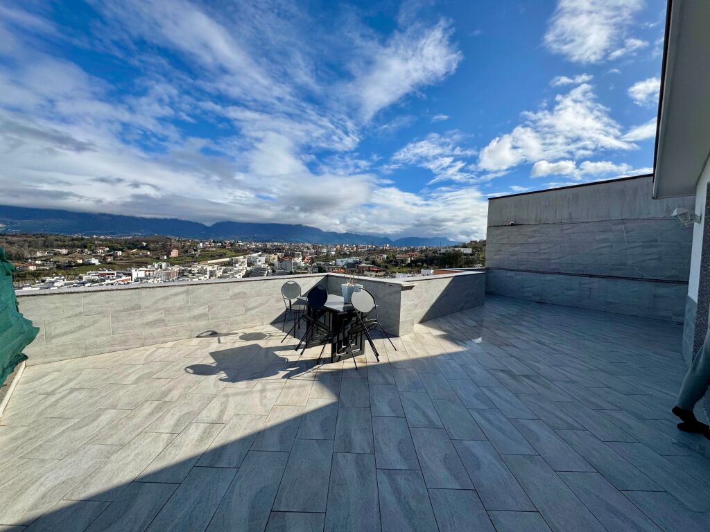 📣 SHITET Apartament 1+1 (Papafingo) me Verande Dhe Parking 📍 Liqeni i Thate 🛣️ Rruga e "Ullishtes" ✨