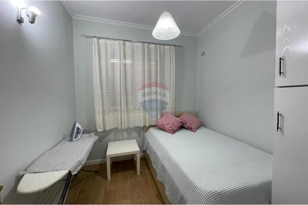 Apartament 2+1 me Qira tek Rr. Durresit