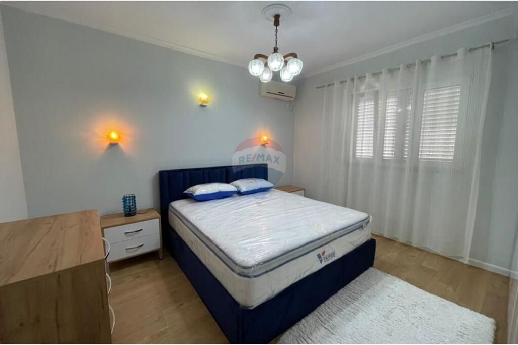 Apartament 2+1 me Qira tek Rr. Durresit