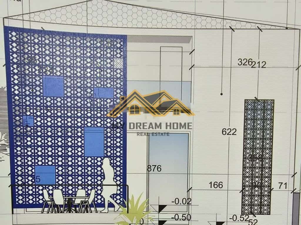 LAND + BUILDING FOR SALE AT THE MAIN BOULEVARD!