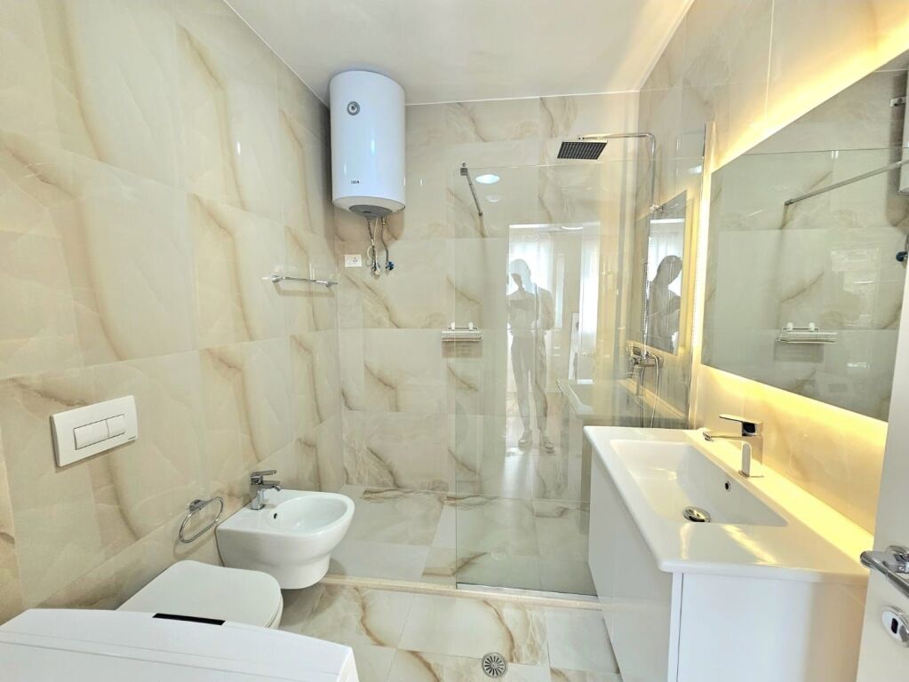   APARTAMENT 1+1 PER QIRA PRANE KOPSHTIT ZOOLOGJIK