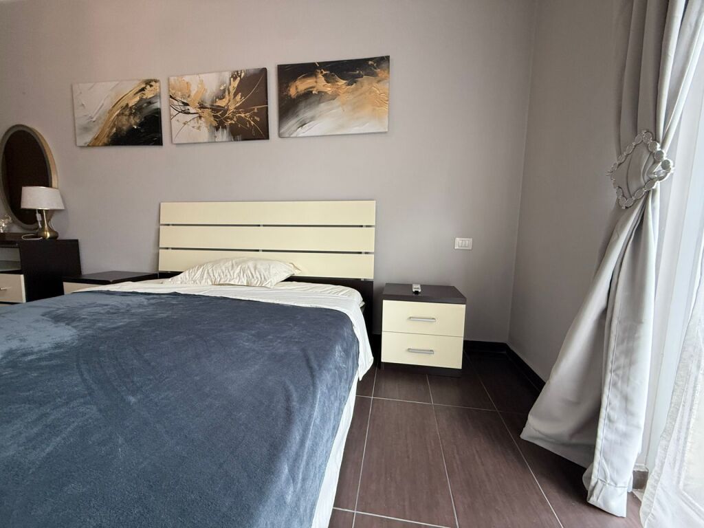 ZOGU I ZI – APPARTAMENTO 2+1+2 IN AFFITTO