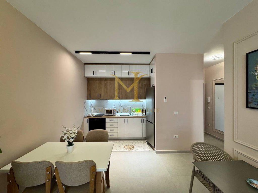 Modern 1+1 apartment for rent in Golem near Blue Fafa Hotel
