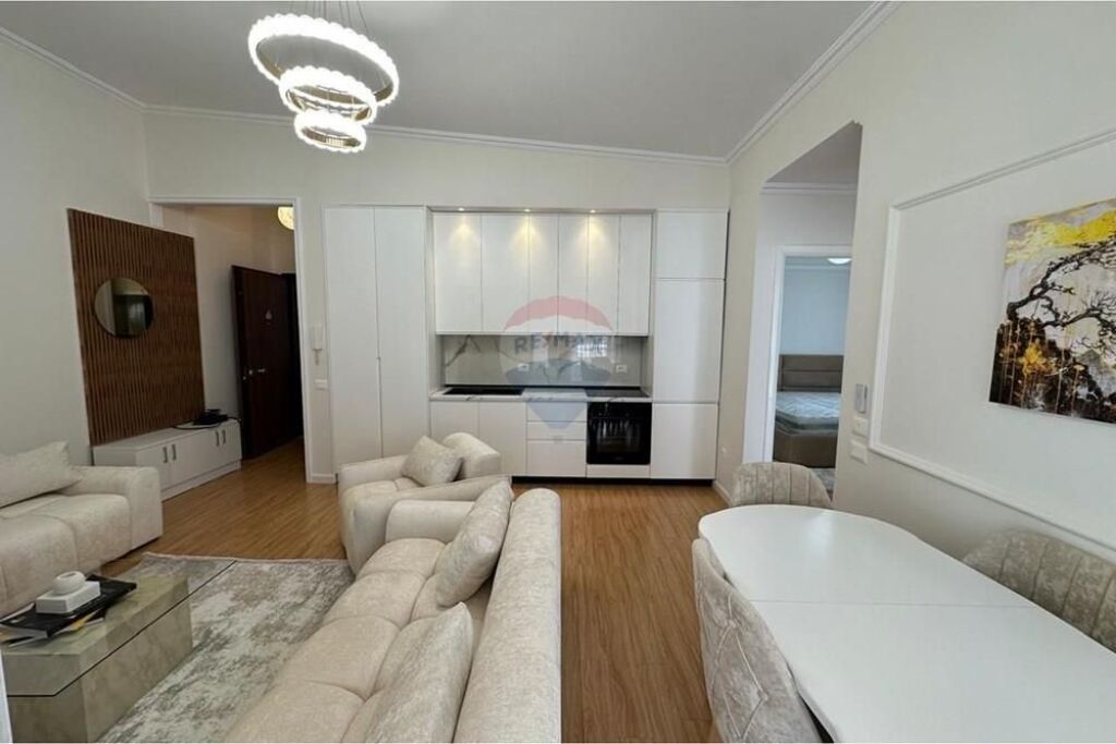 Shitet apartament 2+1+2 te Kompleksi FZ