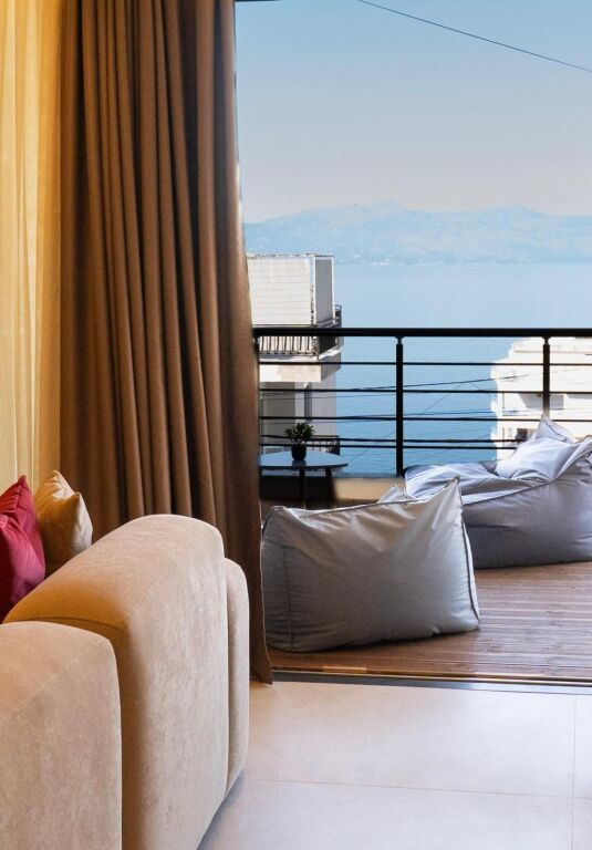 FOR SALE APARTMENT 3+1+3 NEAR SIXTH STREET - SARANDE