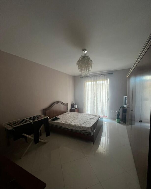 APARTAMENT ME QERA 2+1 YZBERISHT 500 EURO