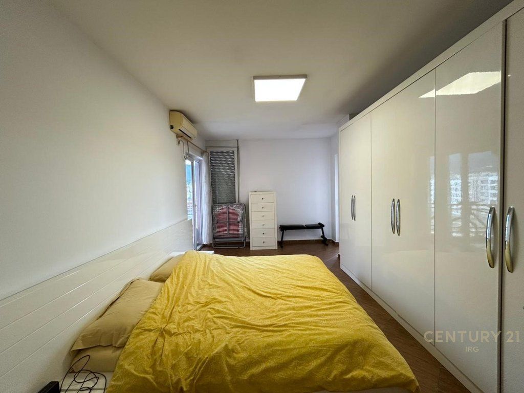 FOR SALE APARTMENT 2+1+2 NEAR THE CHIMNEY