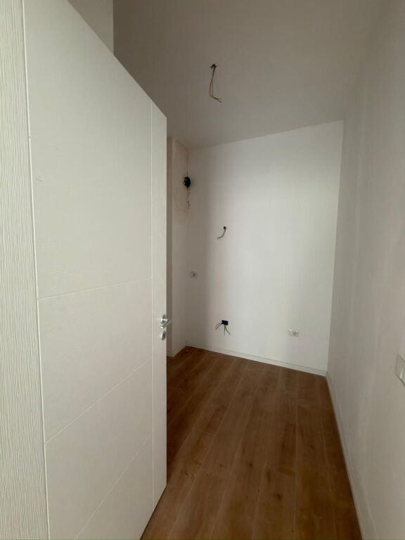 APARTAMENT 1+1 PER SHITJE TEK LIQENI I THATE