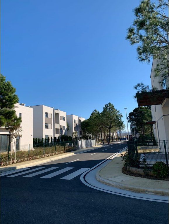 VALAMAR, SELLING APARTMENT 2+1+2 PARKING SPACES !